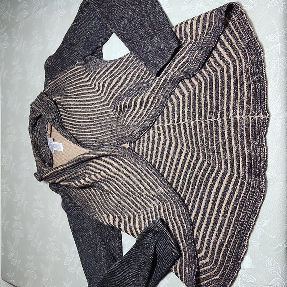 Laura Petites Sweater - Picture 1 of 8